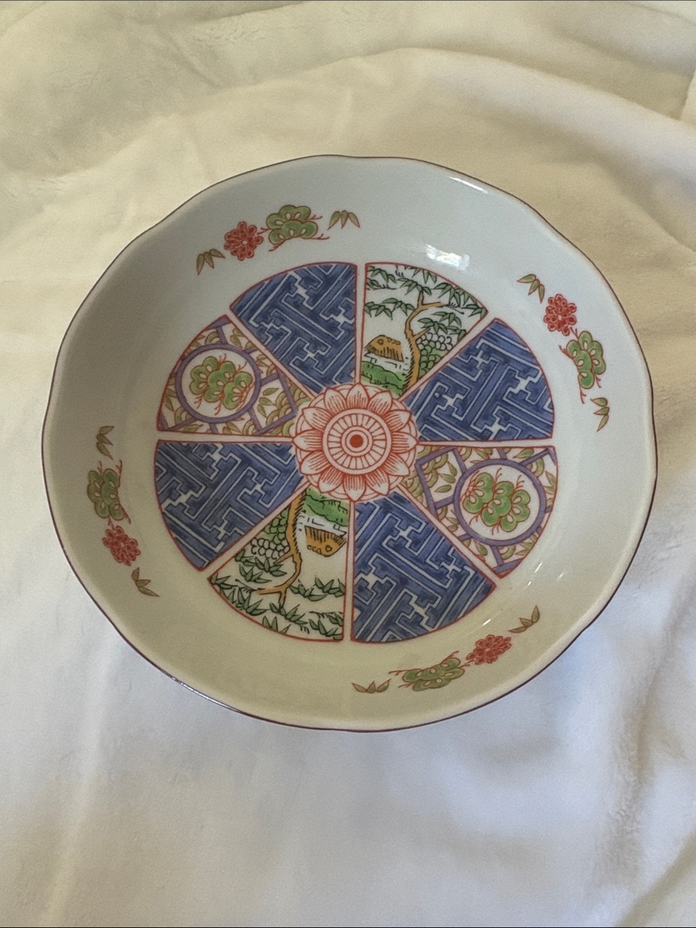 Vintage Asian Porcelain Plate Hand Decorated by Kozan Gama Imari Japanese bowl
